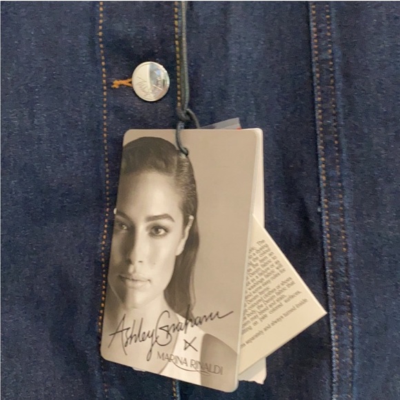 NWT ASHLEY GRAHAM X MARINA RINALDI Studded Denim Jacket and Jeans Set
Size US 18 - Picture 7 of 15